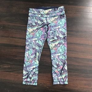 Lululemon workout leggings size 6